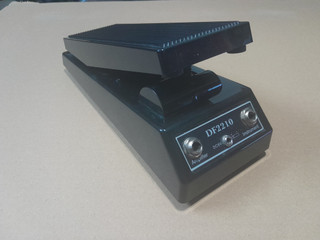 پدال واه wah pedal df2210 استوک