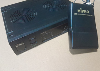 سیستم میکروفون بیسیم MIPRO (فرستنده و گیرنده) – مناسب اجرای وکال (استوک)